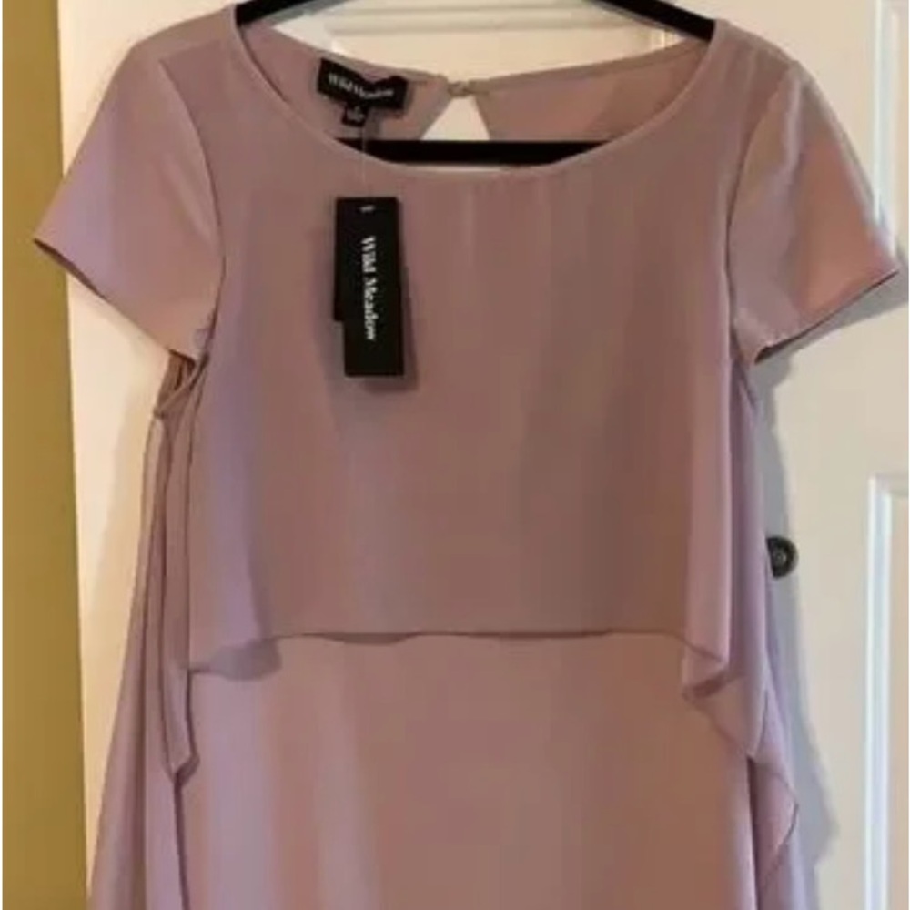 Med lavender dress. Great for wedding. Back can be tied/untied, you choose ❤️NWT